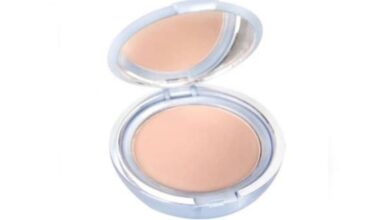 6 Rekomendasi Bedak Ber-SPF untuk Touch Up, Bikin Makeup Tetap Sempurna!