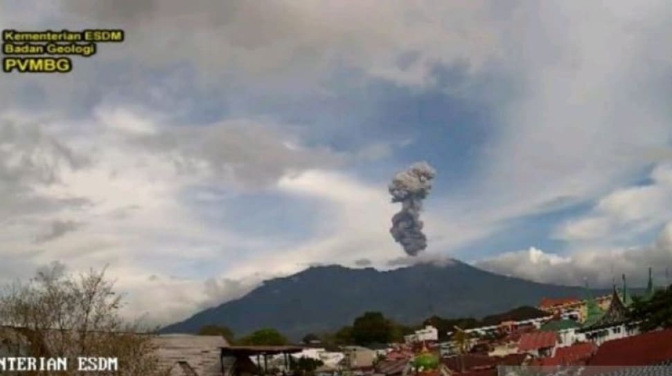 Gunung Marapi Kembali Erupsi, Muntahkan Abu Vulkanik Tinggi