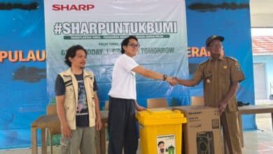 Sharp Indonesia Tanam 5.500 Mangrove dan Restorasi Terumbu Karang di Pulau Tunda