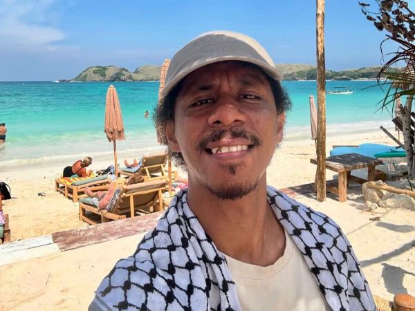 Viral! Raim Laode Sebut 'Innalillahi' Kalimat Paling Romantis, Ini Alasannya