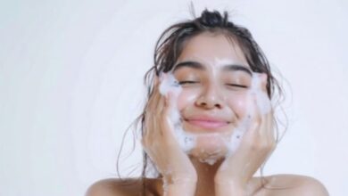5 Gentle Cleanser Terbaik untuk Kulit Sehat: Dari Susu hingga Tea Tree