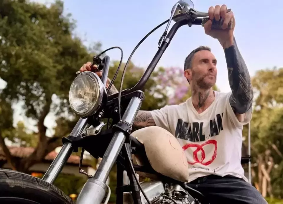 Adam Levine Ogah Ditato Lagi: Cerita Menyakitkan di Balik Prosesnya