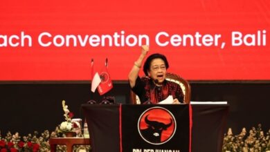 Api Semangat Bali: Megawati Ajak Kader Rapatkan Barisan, 'Tiang Negara Bisa Runtuh'