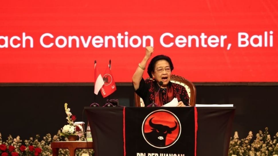 Api Semangat Bali: Megawati Ajak Kader Rapatkan Barisan, 'Tiang Negara Bisa Runtuh'