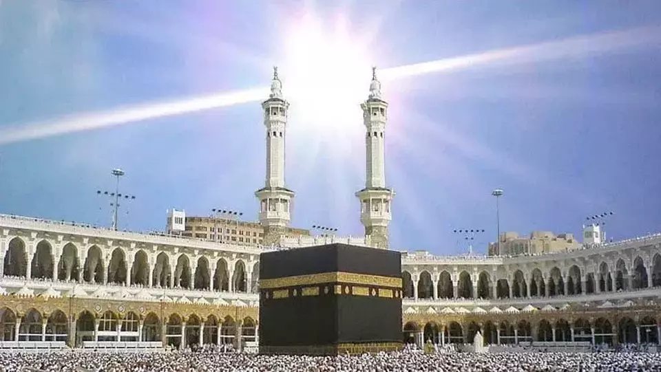 Fenomena Matahari di Atas Ka'bah: Terjadi Juli 2025, Ini Tanggalnya!