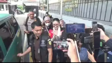 Pasal Dakwaan Nikita Mirzani Diubah Jaksa: Ada Apa di Balik Keputusan Ini?