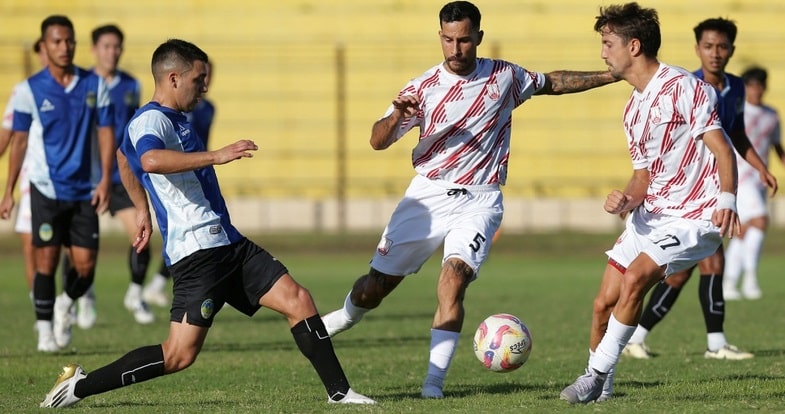 Pelatih Persis Terus Mencari Gaya Permainan yang Pas untuk Tim