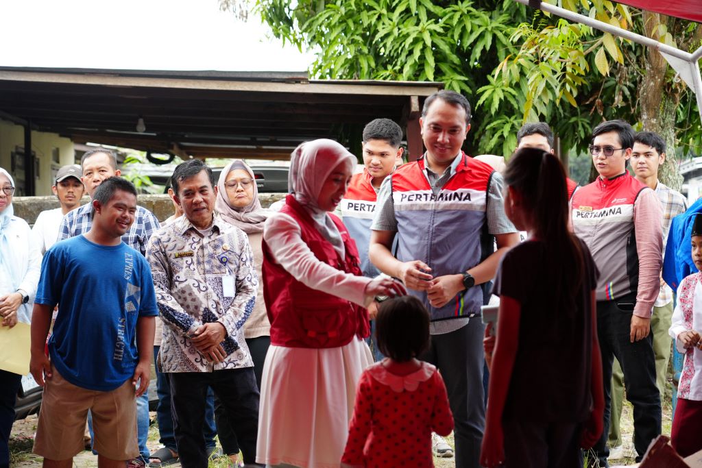 Pertamina Salurkan Bantuan Tanggap Darurat untuk Korban Kebakaran Palembang