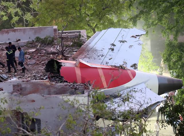 Rekaman Kokpit Air India: Kapten Matikan Tombol BBM Sebelum Kecelakaan