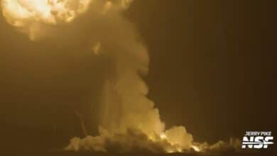 Roket SpaceX Meledak: Respons Tidak Disangka-sangka Elon Musk