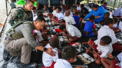 Warga Nduga Papua Terima Bantuan Makanan Bergizi dan Obat-obatan Kesehatan