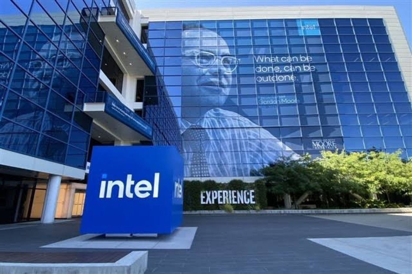 AS Kucurkan Dana Segar ke Intel untuk Lawan Teknologi China yang Meningkat