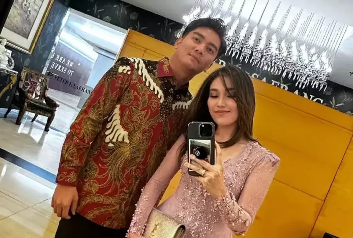 Bukan Boy William, Ayu Ting Ting Diramal Jodoh dengan Pria Ini!