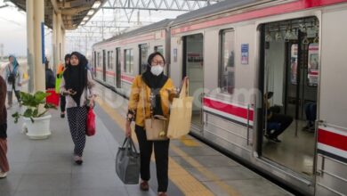 Demo di DPR Ricuh, KRL Rangkasbitung-Tanah Abang Stop Sementara