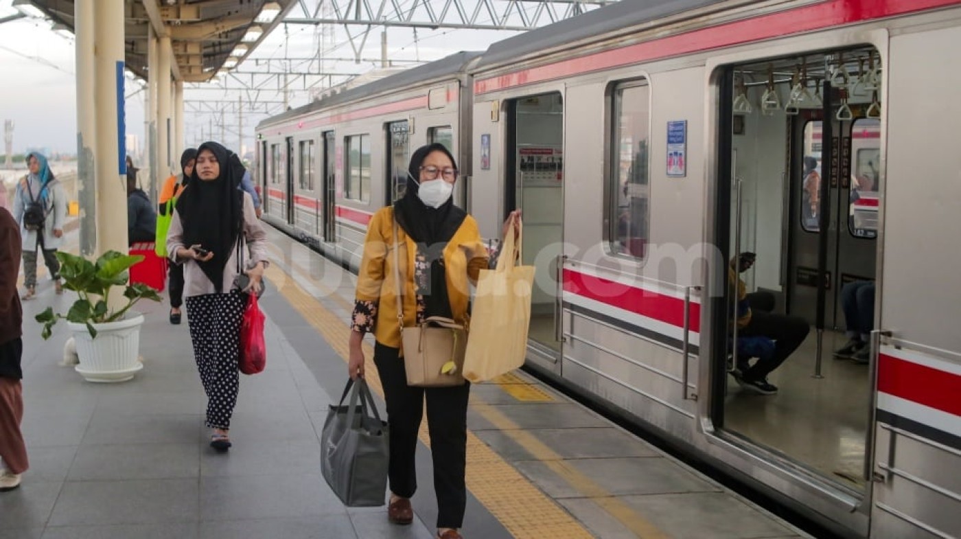 Demo di DPR Ricuh, KRL Rangkasbitung-Tanah Abang Stop Sementara