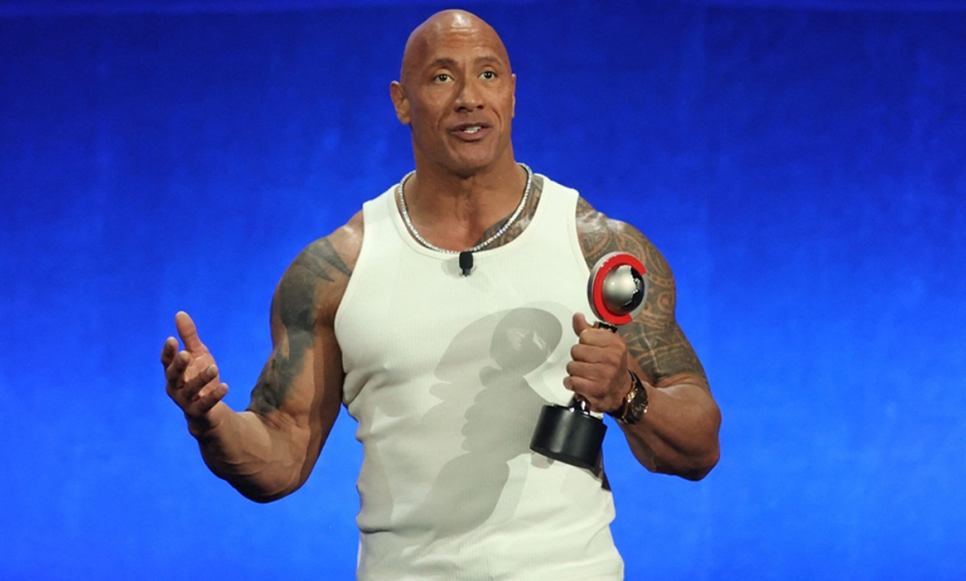 Dwayne Johnson Kenang Momen Emosional Tarian Sakral Samoa di Hawaii