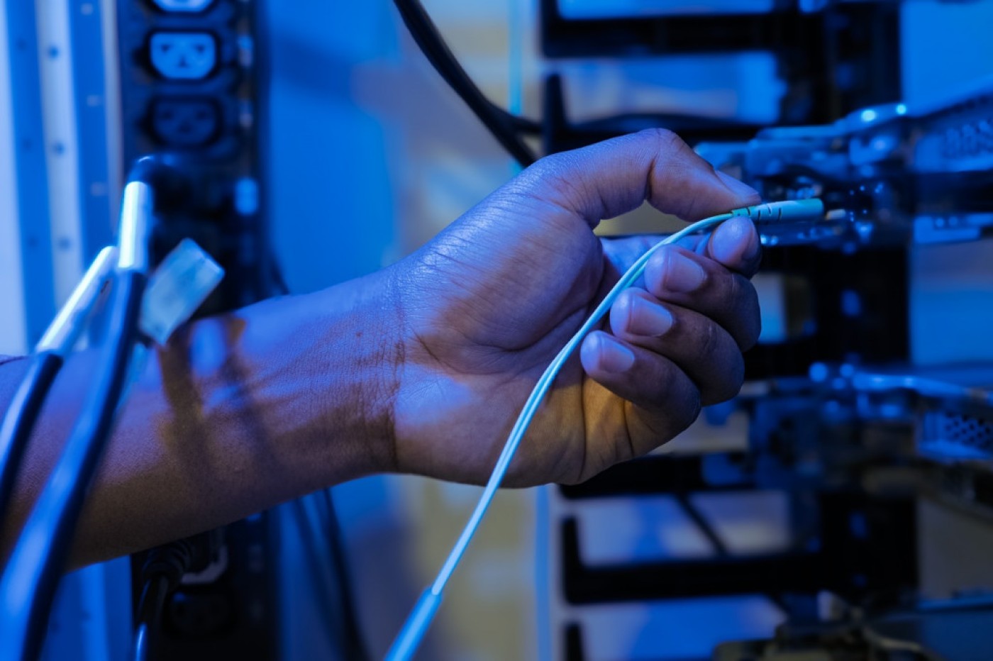 Infrastruktur AI Hadapi Tantangan Besar, Jaringan Modern Kunci Solusi