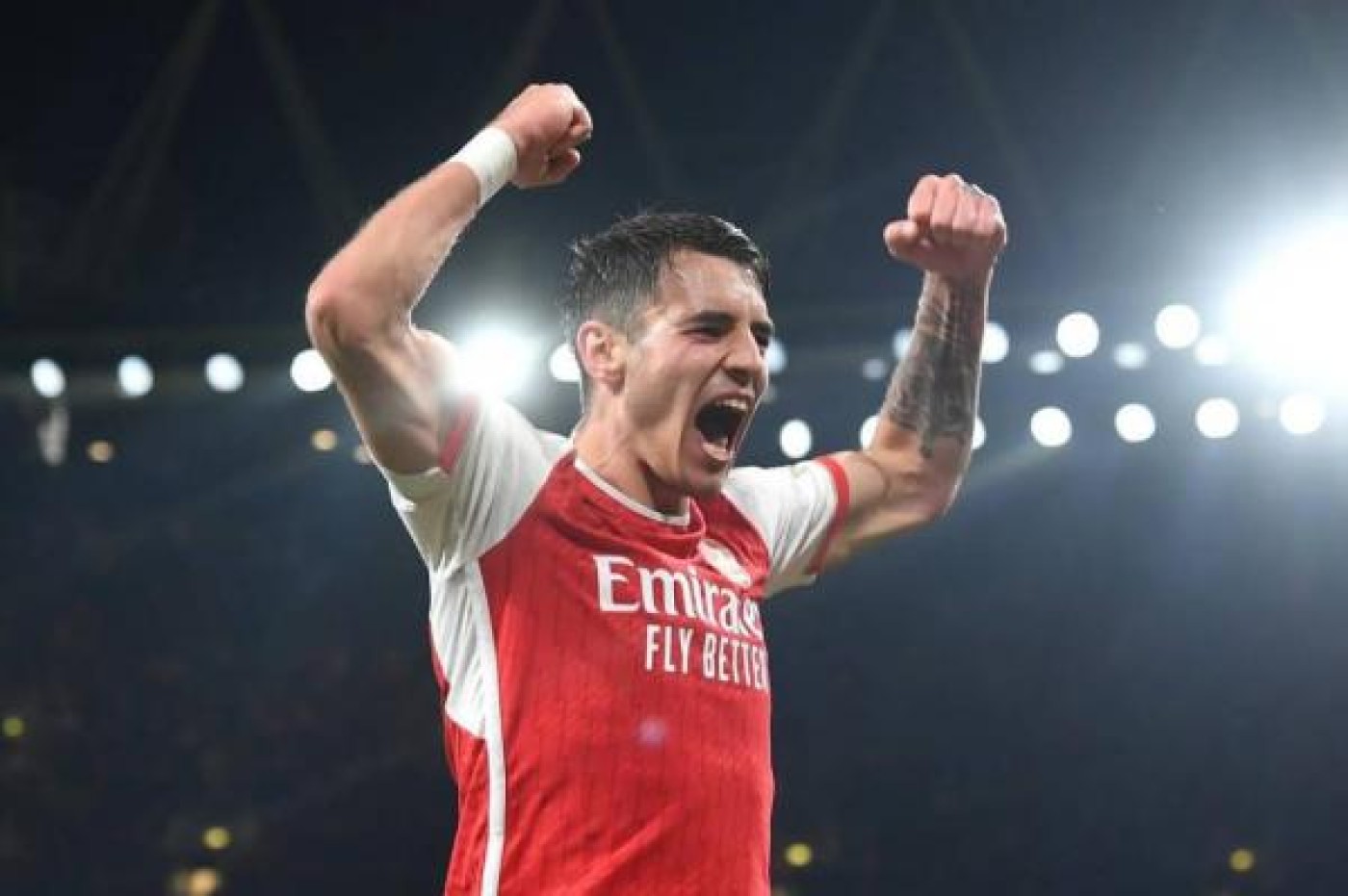 Juventus Bidik Bek Arsenal Gantikan Lloyd Kelly di Bursa Transfer