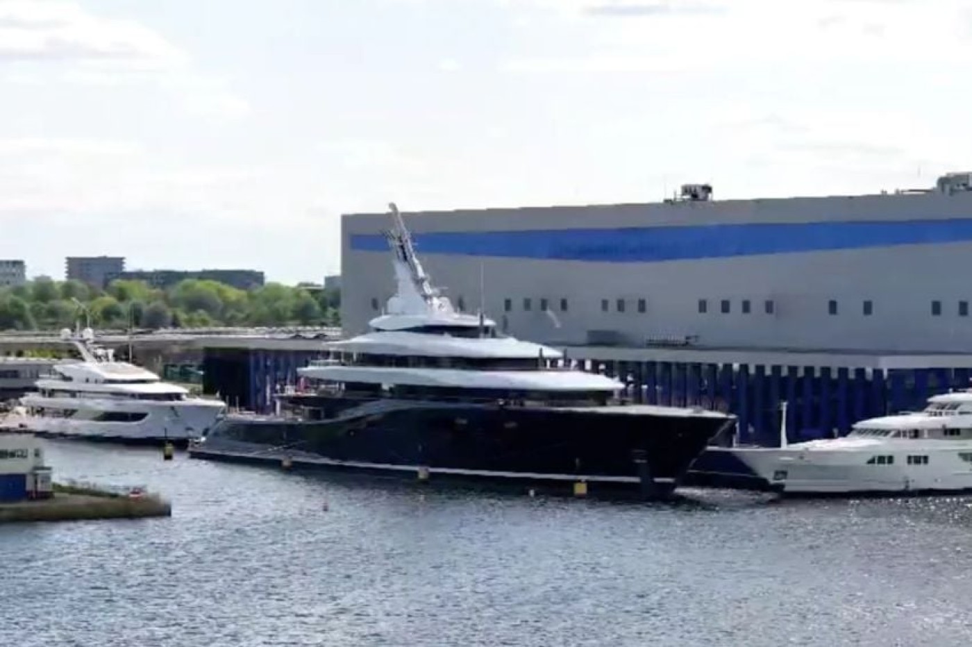 Kapal Pesiar Mewah Bill Gates Seharga Rp10,29 Triliun Dijual: Minat Bergaya Miliarder?