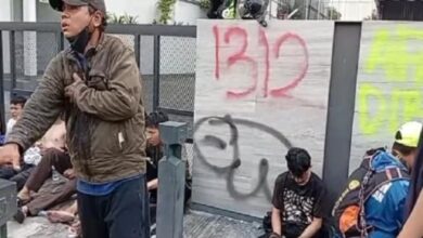 Korban Gas Air Mata Aksi Demo di Mako Brimob: Efeknya Bagi Publik