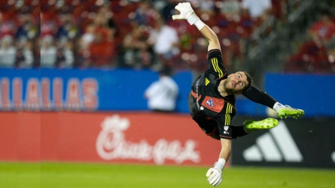 Maarten Paes Menghilang dari Skuad FC Dallas: Alasan dan Dampaknya