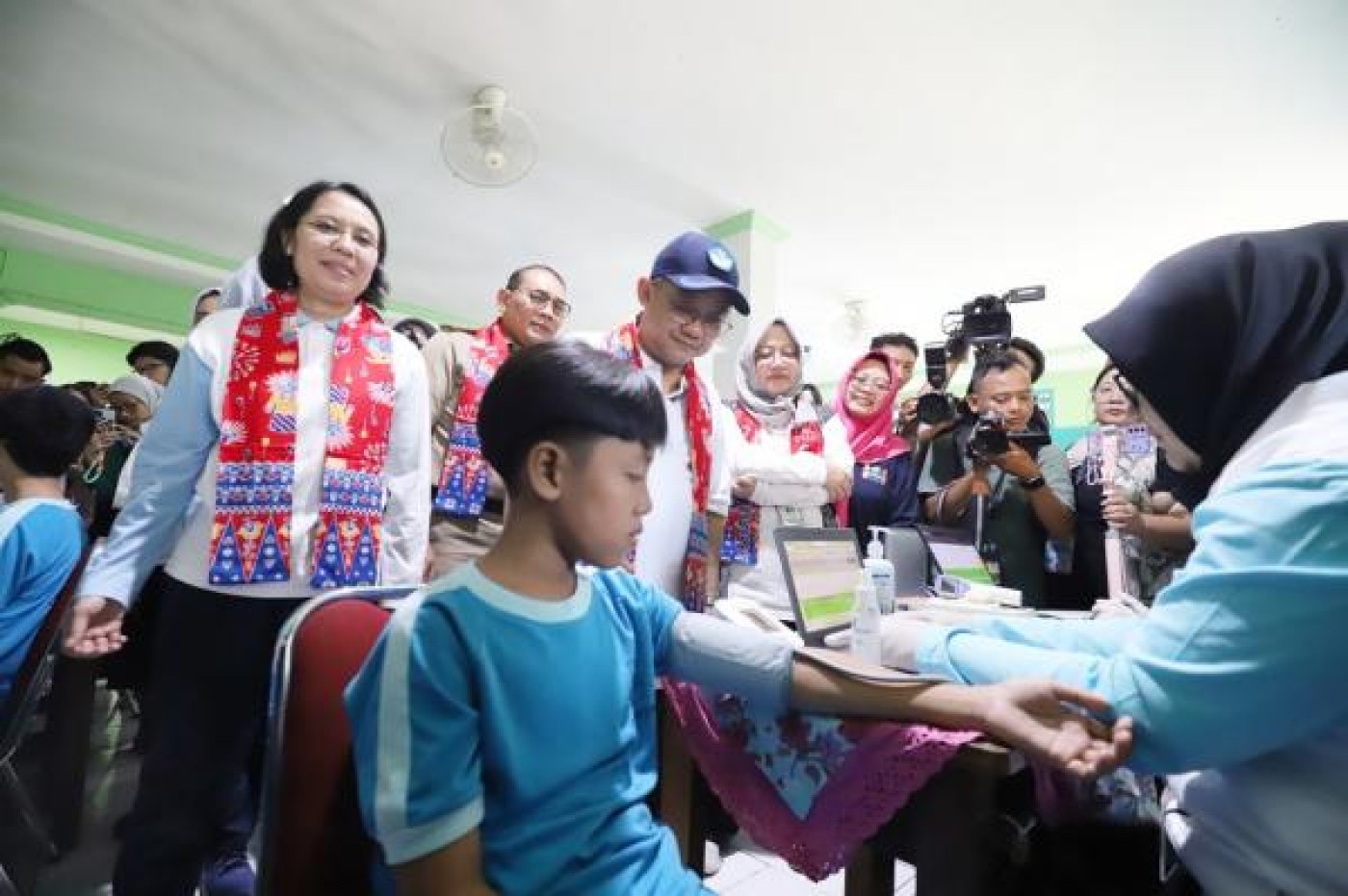 Mendikdasmen Tinjau CKG di SDN 2 Cideng Jakarta, Dorong Budaya Sehat Sejak Dini