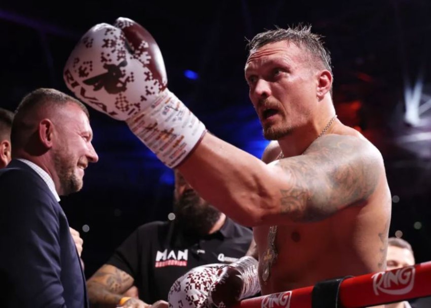 Mengapa Oleksandr Usyk Merasa Tak Pede Usai Moses Itauma KO Dillian Whyte?