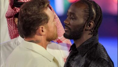 Mike Tyson Plin-Plan: Ingin Crawford Menang, Tapi Canelo Terlalu Kuat