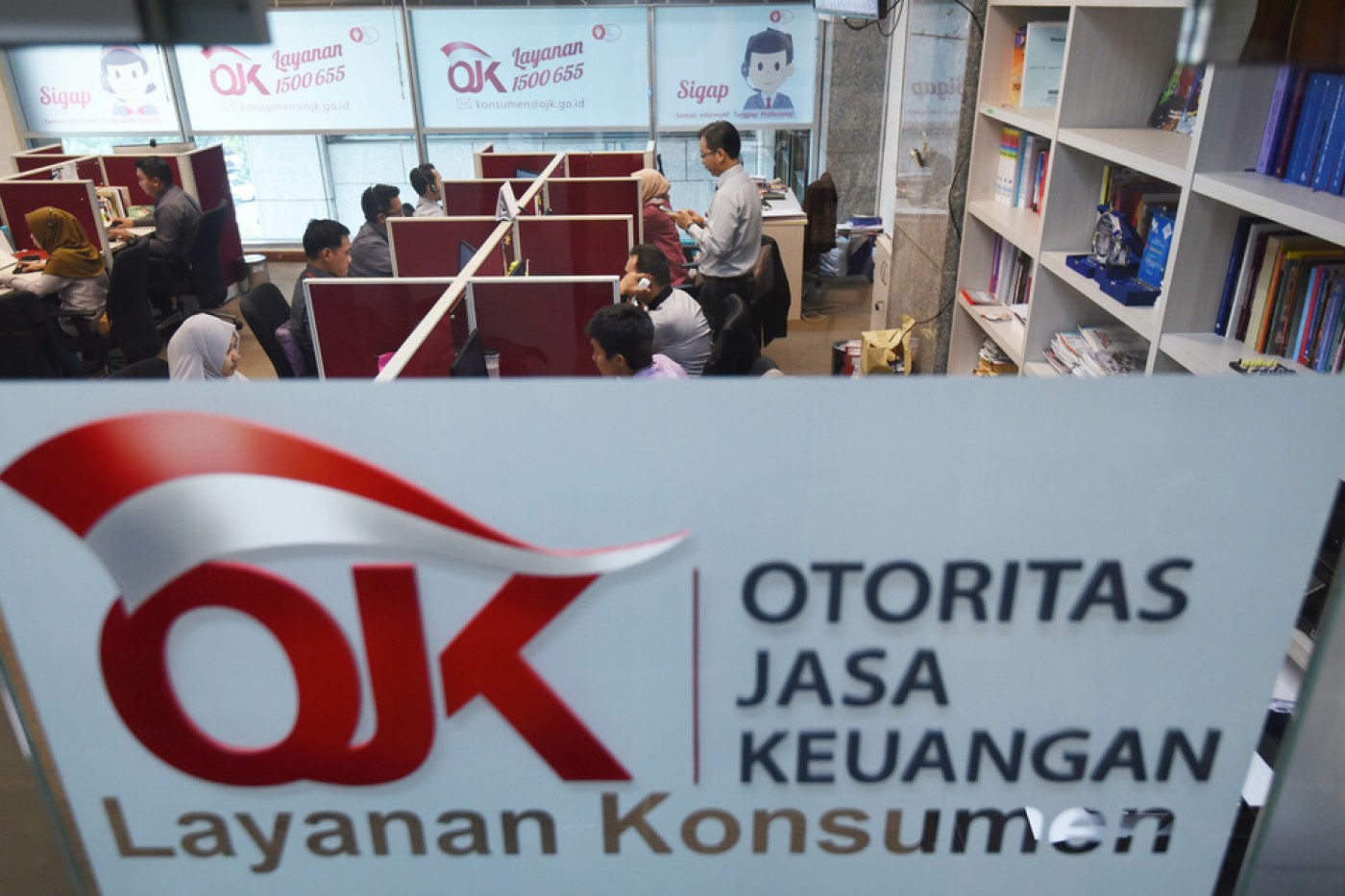 OJK Imbau Bank Turunkan Suku Bunga Kredit Usai BI Rate 5 Persen