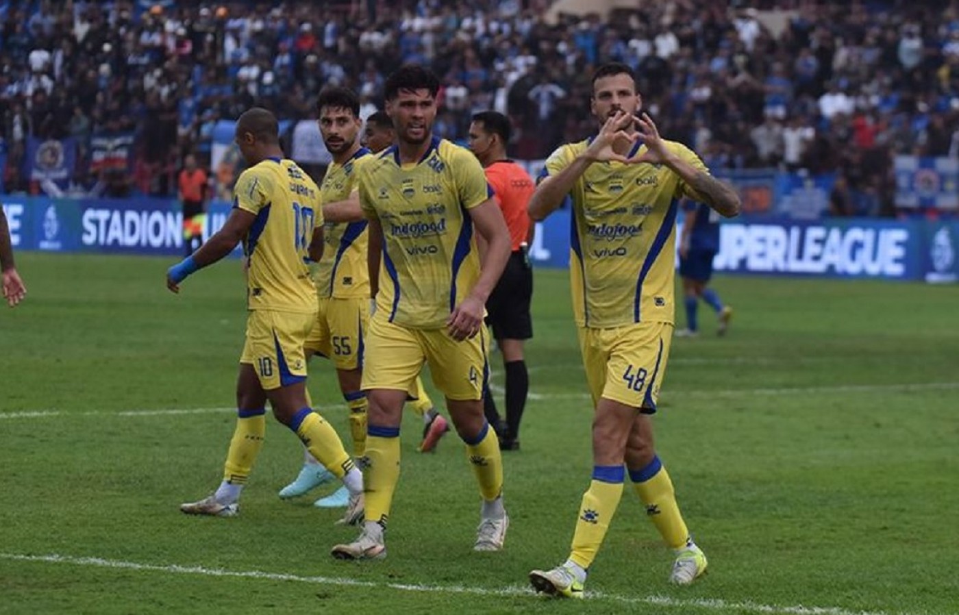 Polda Jabar Minta Laga Persib vs Borneo FC Ditunda, Respons Bojan Hodak