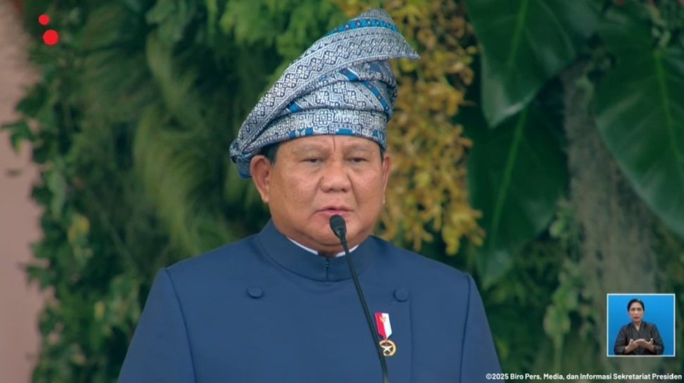 Presiden Prabowo Pakai Tanjak Melayu Biru, Simbol dan Makna di Baliknya