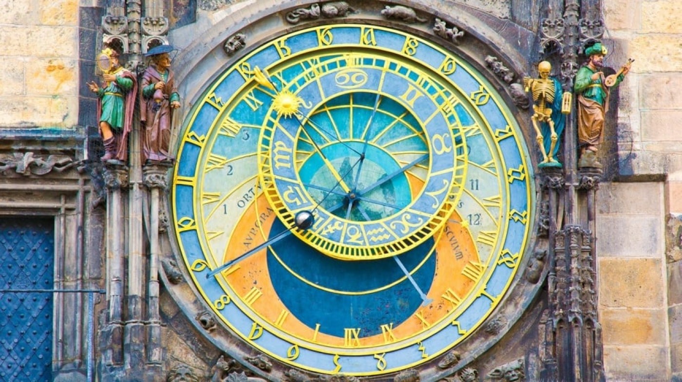 Ramalan Zodiak 29 Agustus 2025: Prediksi Karier, Cinta, & Keuangan Lengkap