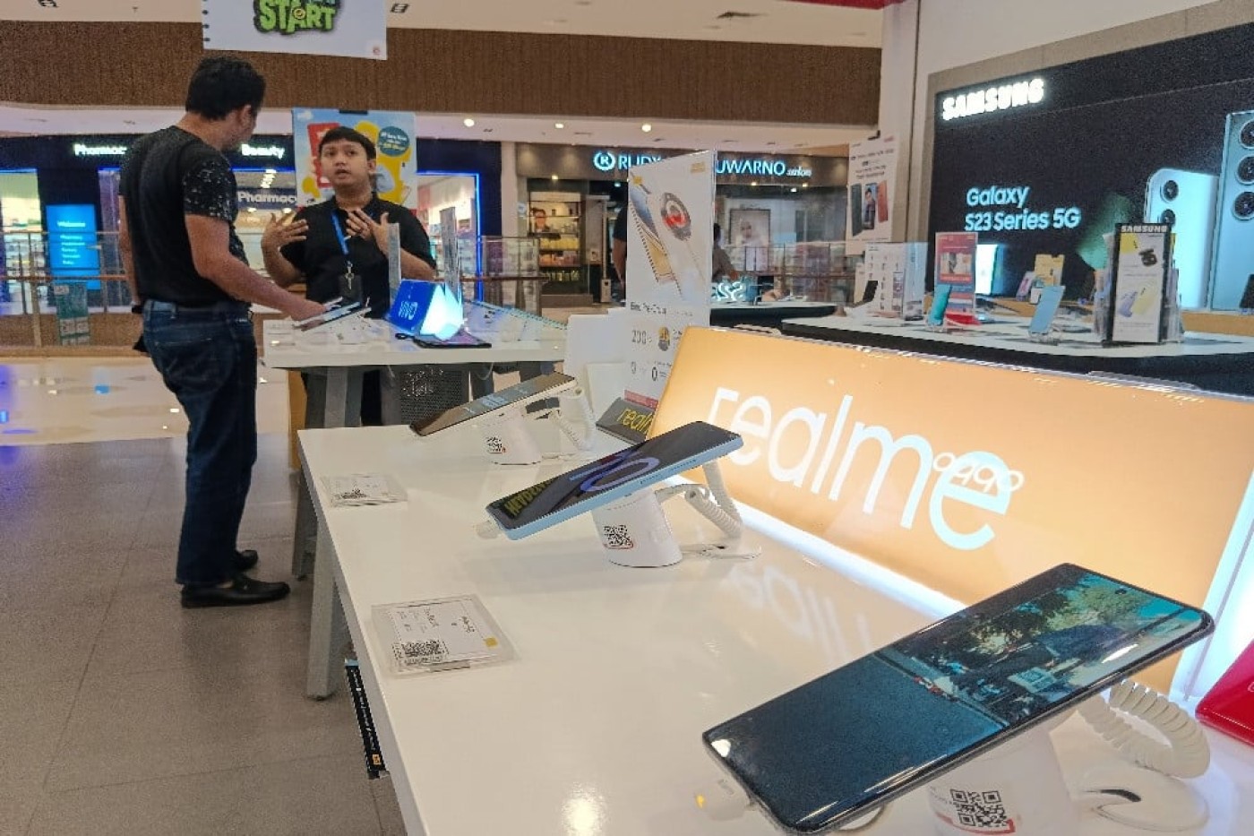 Realme Siap Luncurkan Smartphone Baru dengan Baterai 10.000 mAh