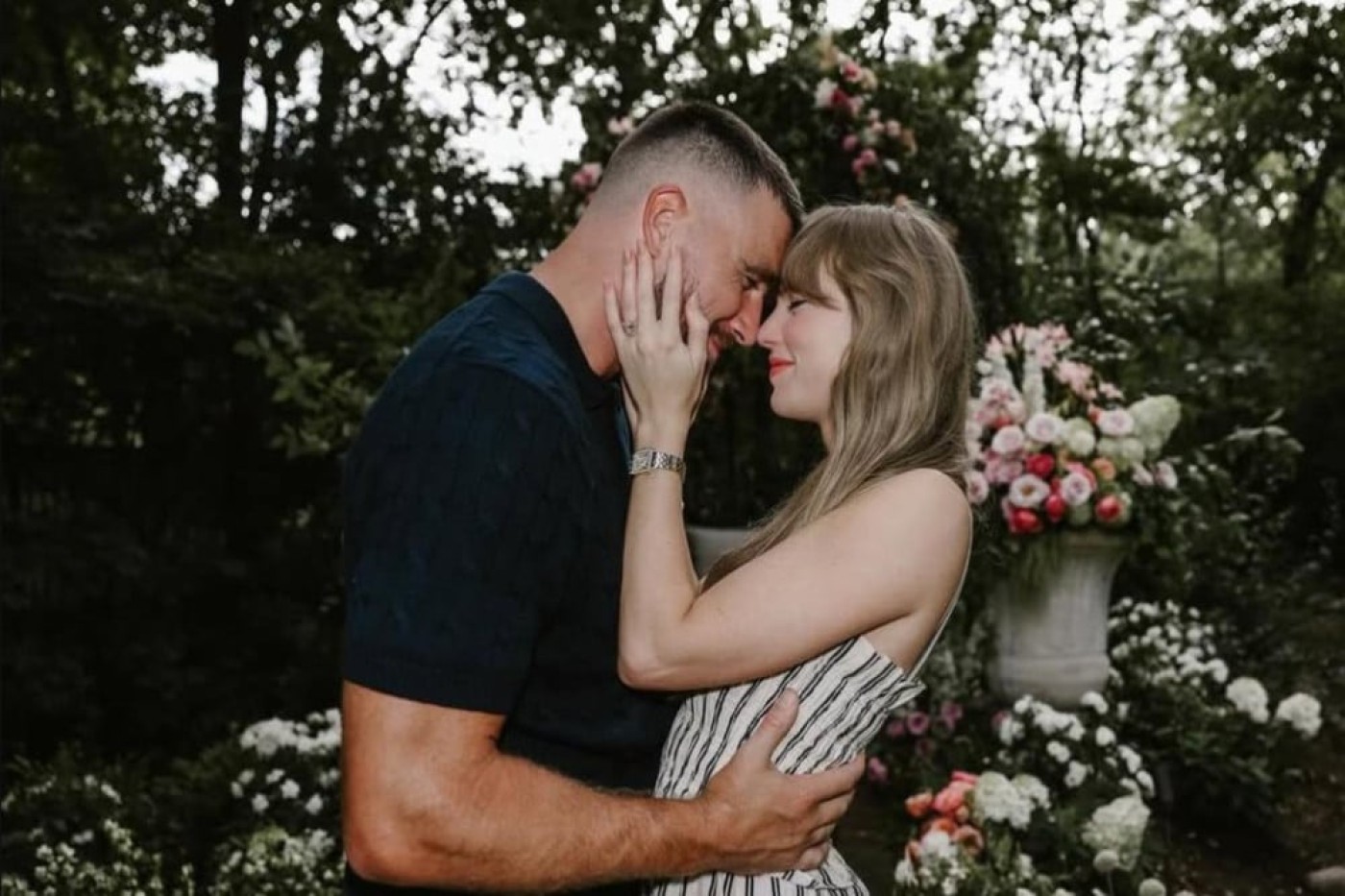Segini Kekayaan Travis Kelce, Tunangan Taylor Swift yang Menggoda!