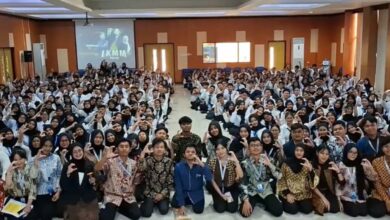 Sharing di Unesa Surabaya: Anjas Pramono Dorong Mahasiswa Kritis Sejak Dini