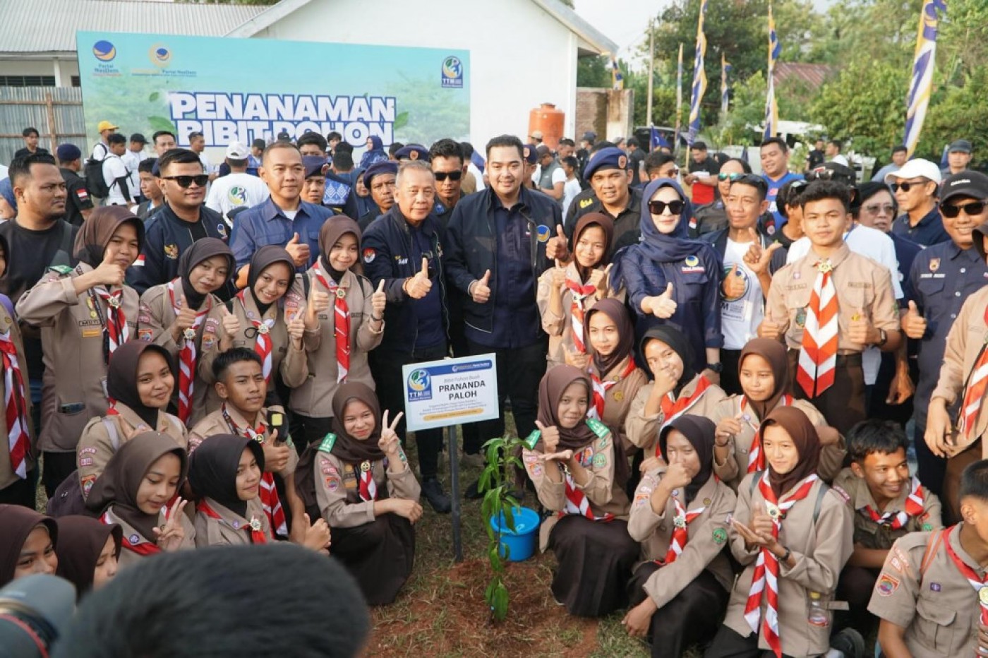 Tanam Pohon: Prananda Serukan Pentingnya Pahami Perubahan Iklim Lebih Dalam