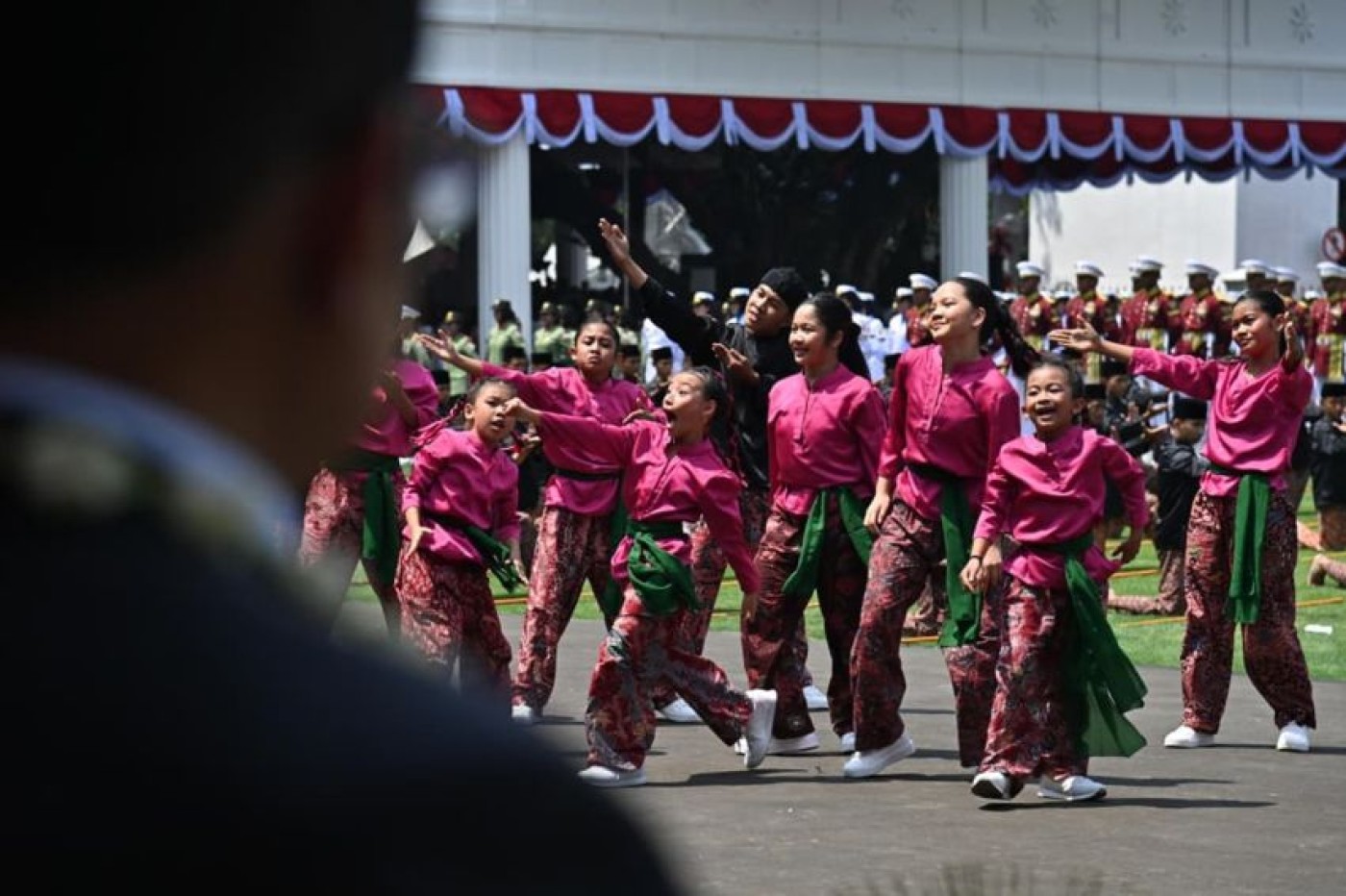 Tari Tradisional hingga Bergoyang Bersama Prabowo, Seni Nusantara Tampil Spektakuler