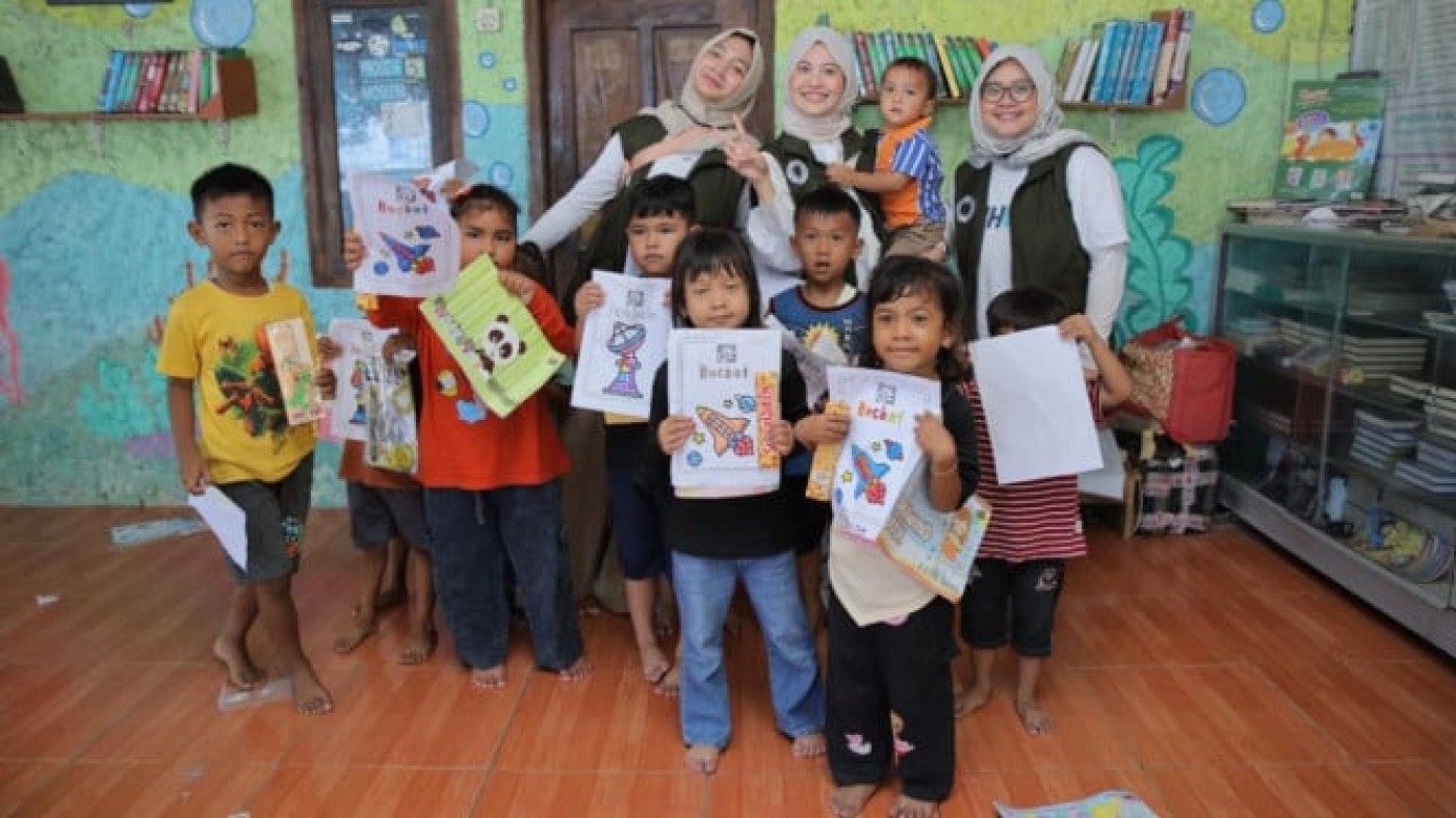 Telkom Kerahkan 50 Karyawan Jadi Relawan Pelestarian Lamun di Pulau Pari