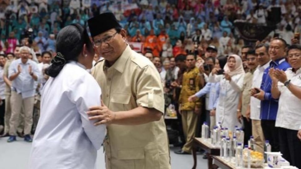 Titiek Soeharto Dukung Prabowo: Kontroversi Amnesti Hasto dan Abolisi Tom Lembong