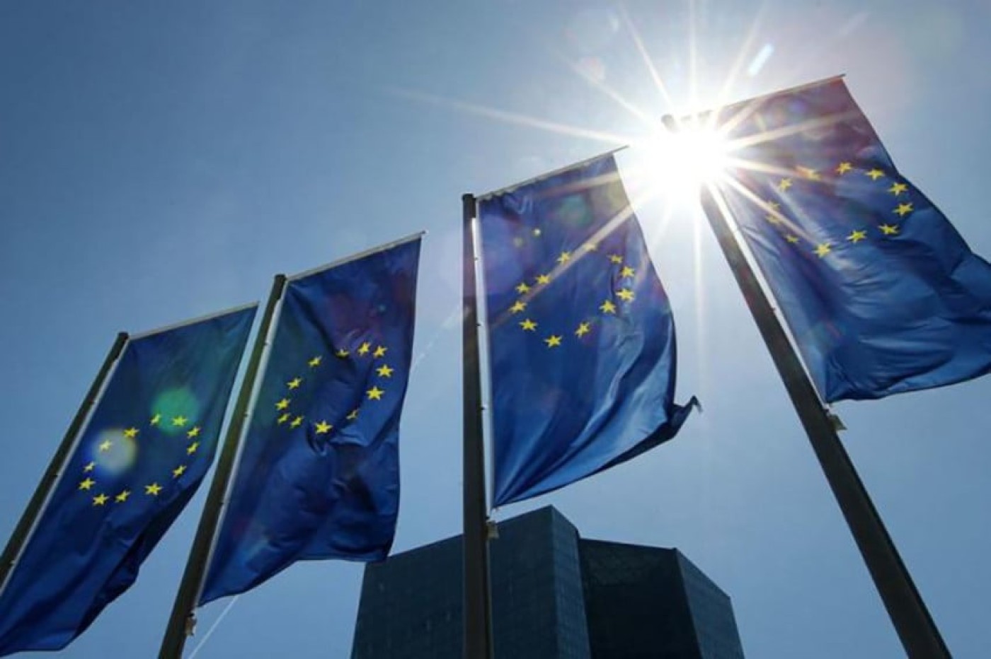 Uni Eropa Digugat Terkait Kirim Keuntungan Aset Beku Rusia Rp4.882 Triliun ke Ukraina