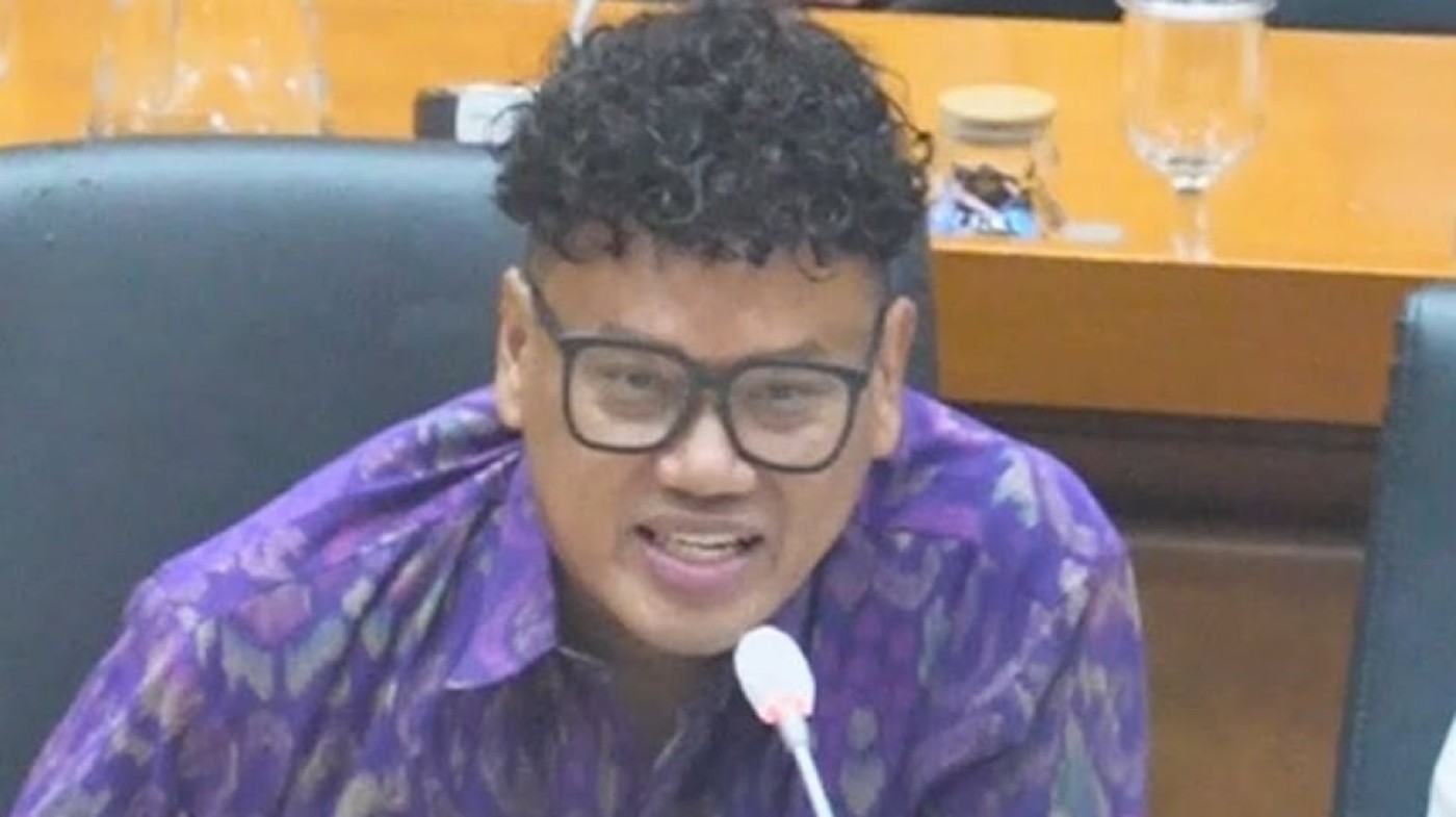 Uya Kuya Klarifikasi Video Joget: 'Rp3 Juta per Hari Itu Gede!'