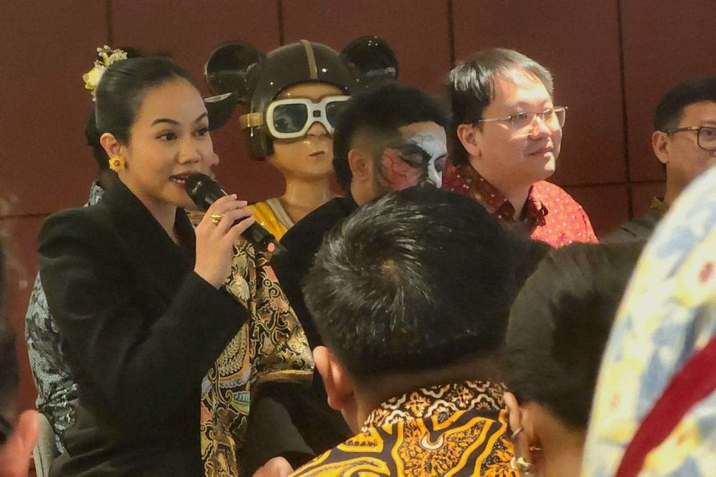 Yura Yunita: Melayang di Udara, Naik Naga Tak Jadi Tantangan Besar