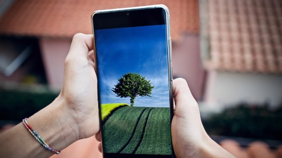 7 Tips Merawat Ponsel Agar Tahan Lama dan Tidak Cepat Rusak: Panduan Praktis 2025