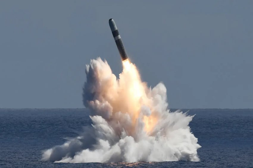 AS Uji 4 Rudal Nuklir Trident II D5 Usai China Tampilkan Senjata Serupa