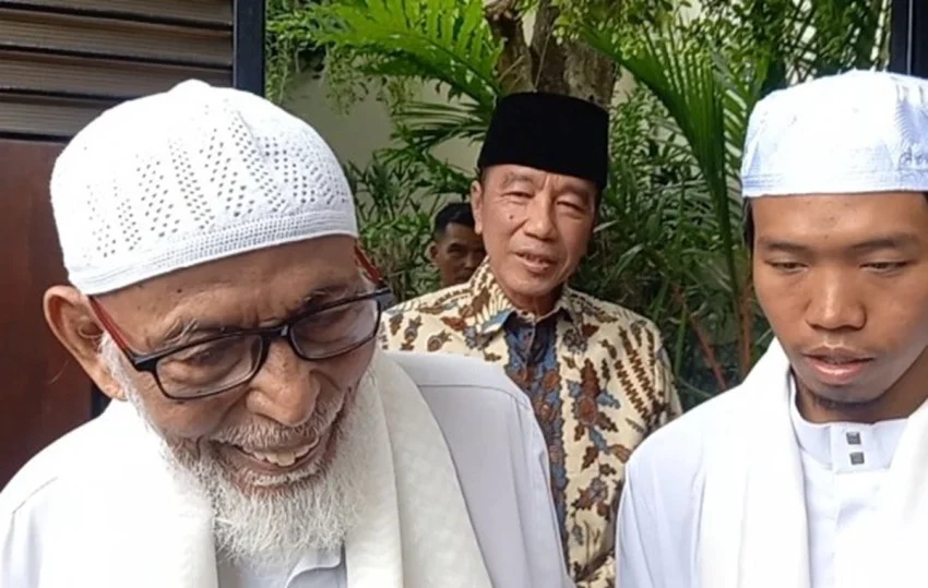 Abu Bakar Ba'asyir Ungkap 20 Menit di Rumah Jokowi: 'Saya Hanya Menasihati'