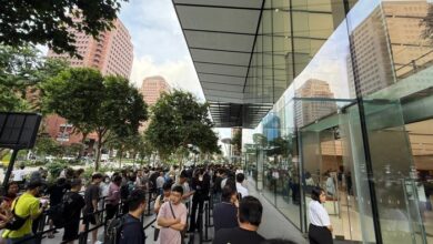 Antrean Mengular di Apple Orchard Sambut Peluncuran iPhone 17 dan Air