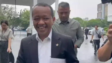 Bahlil Belum Tentukan Pengganti Adies Kadir di DPR, Publik Menanti Kepastian