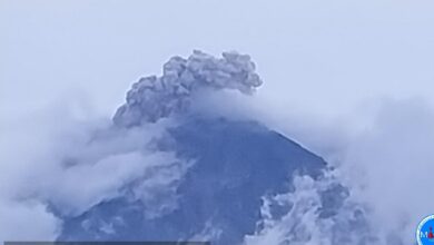 Breaking News! Gunung Semeru Erupsi Empat Kali, Abu Meluncur 800 Meter