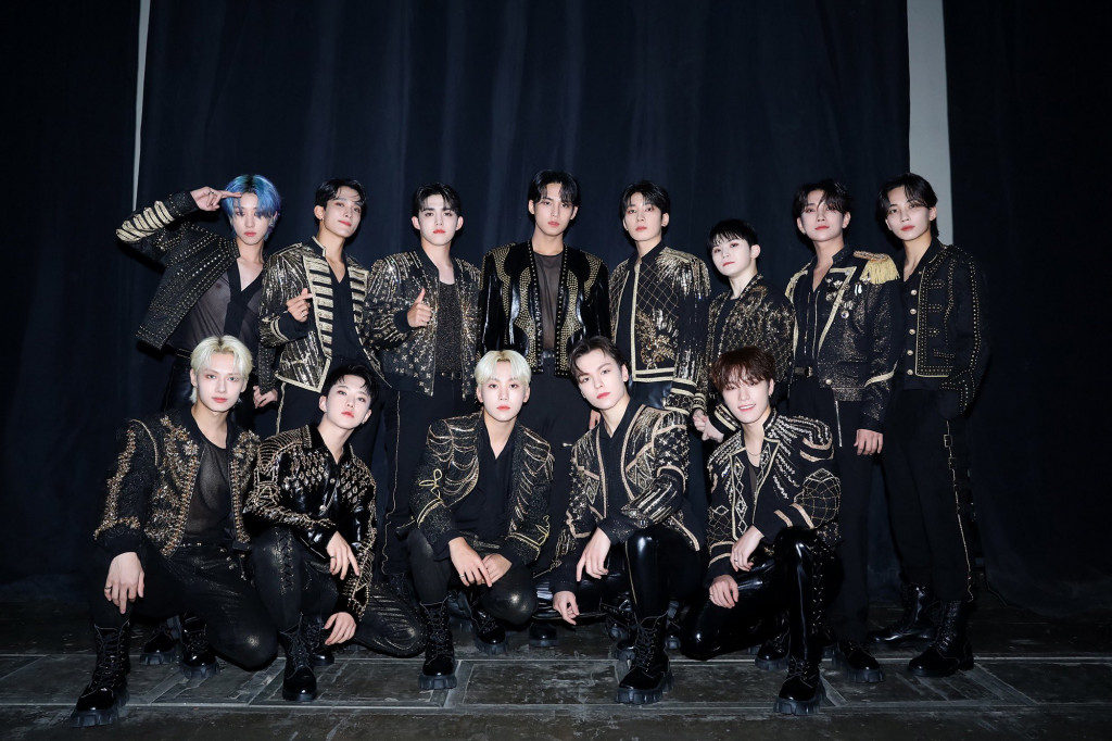 Cetak Rekor Baru, MV HOT SEVENTEEN Capai 200 Juta Views di YouTube