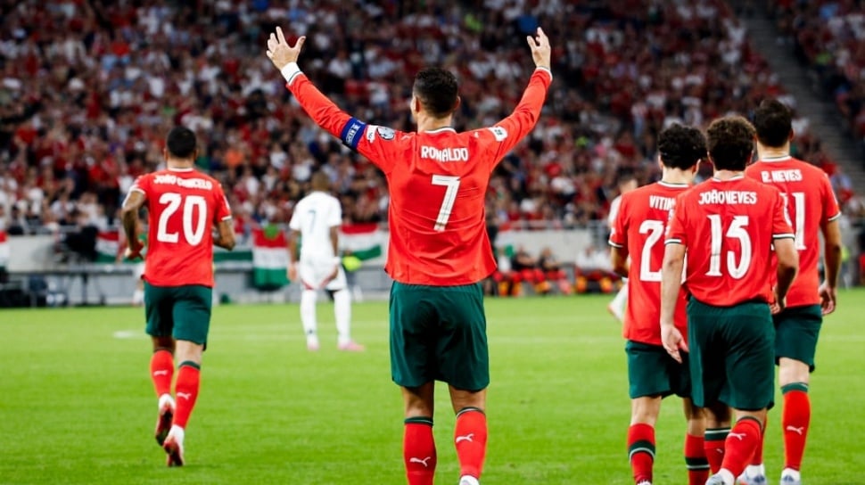 Cristiano Ronaldo Bela Joao Felix: 'Banyak Orang Idiot!' dalam Sumpah Serapah